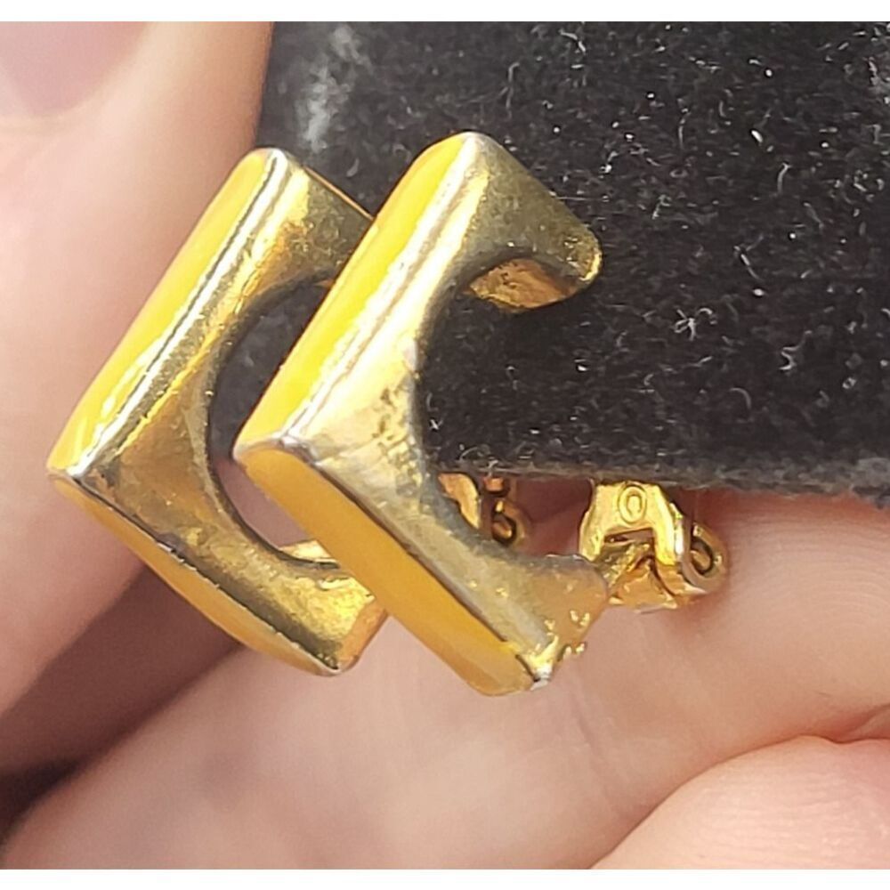 Signed 1960 Pat Pending Goldtone  Clip On Yellow Enamel Earrings Square 0.5in